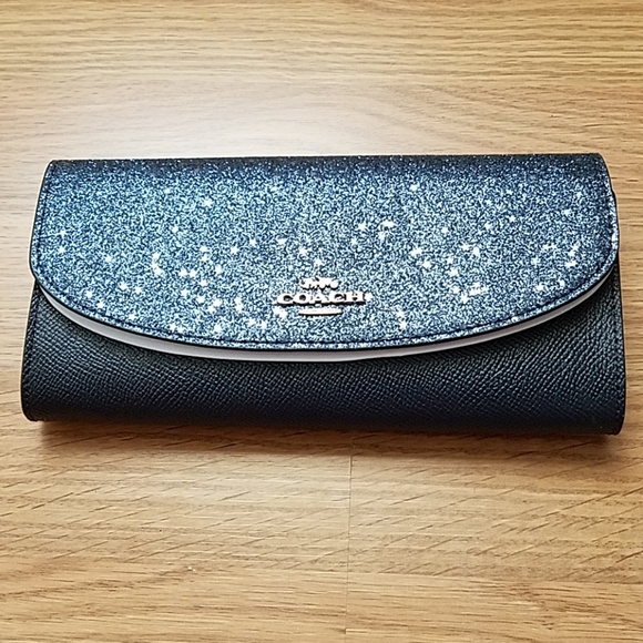 *SOLD* Coach slim envelope wallet - Picture 2 of 8